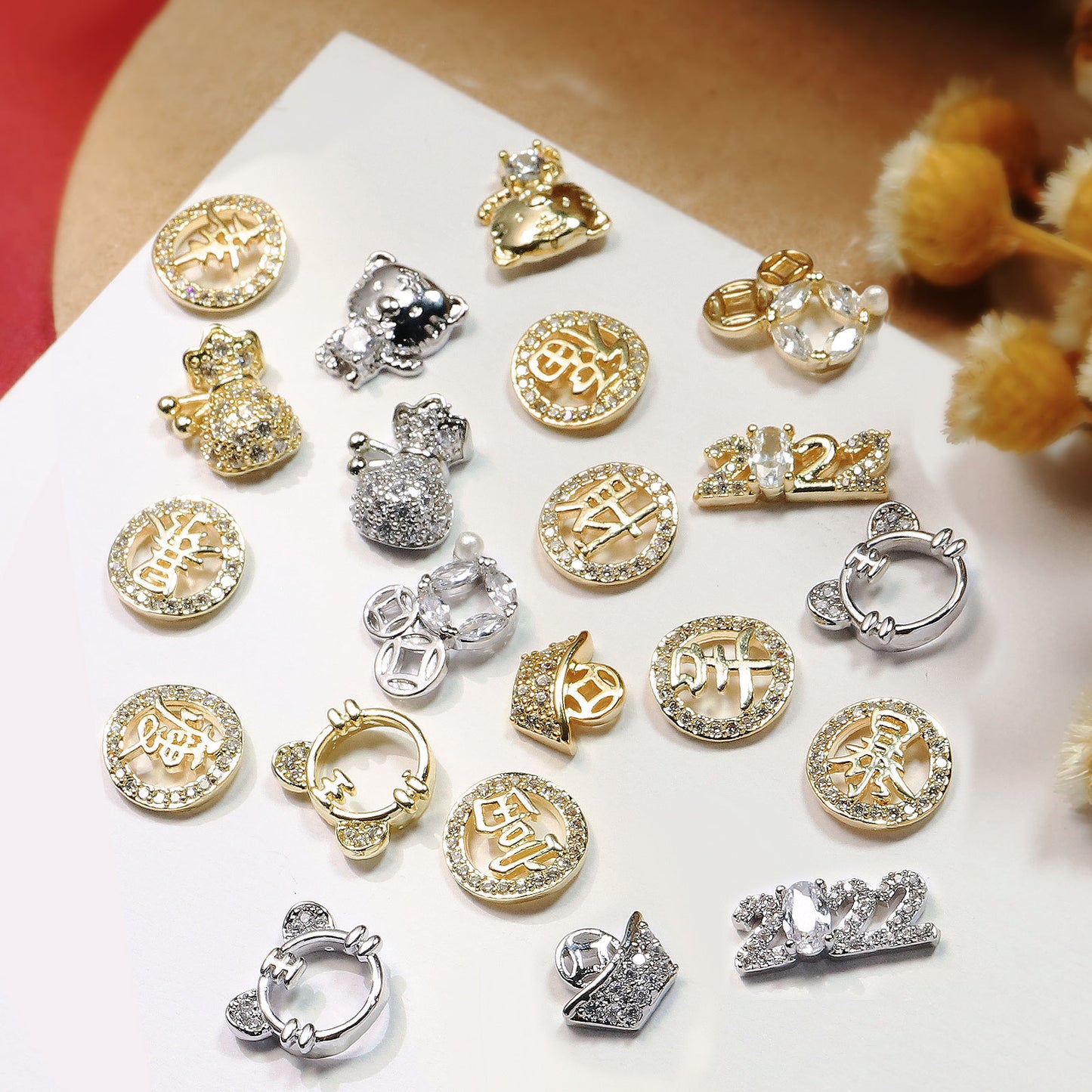 NZJ055 Nail Art Tiger Year Jewelry New Year Rhinestone Super Flash Zircon Rich Fortune Lucky Cat Nail Decoration