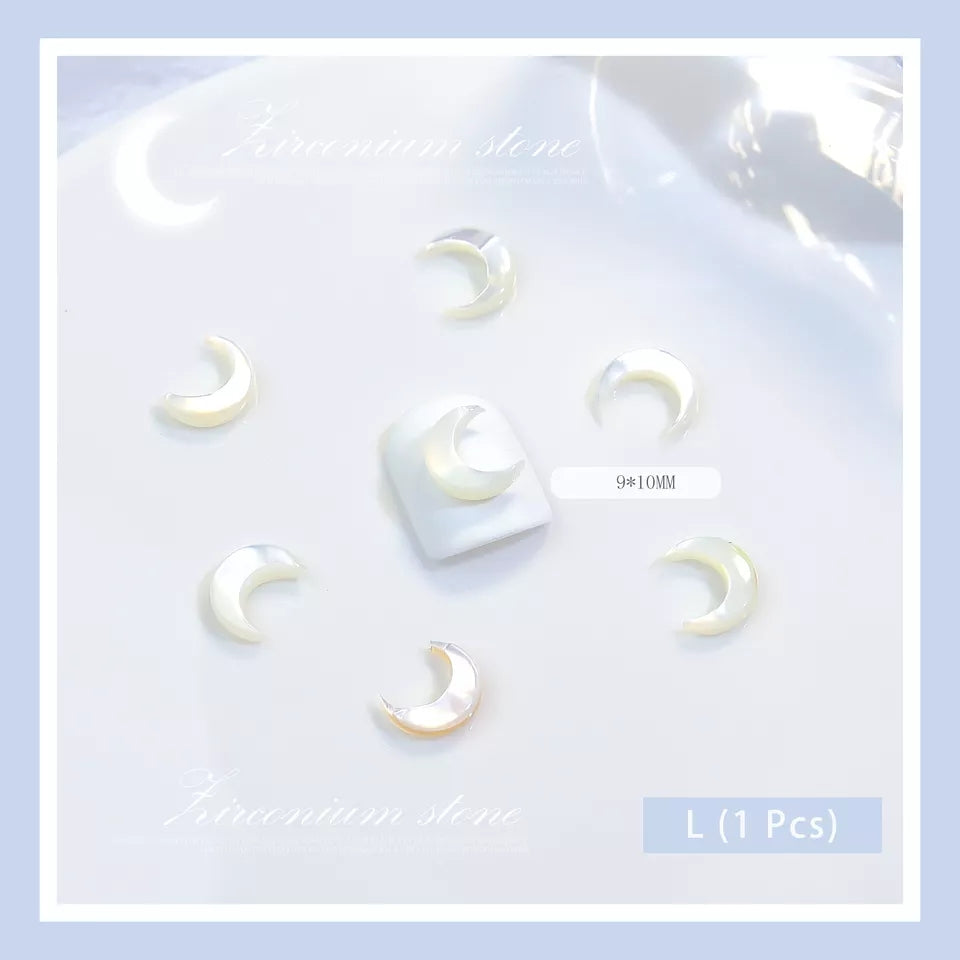 NZJ031 White Nail Art Moon Ornament Shell Curved Moon Manicure Aurora DIY Jewelry 3D Nail Art Decorations