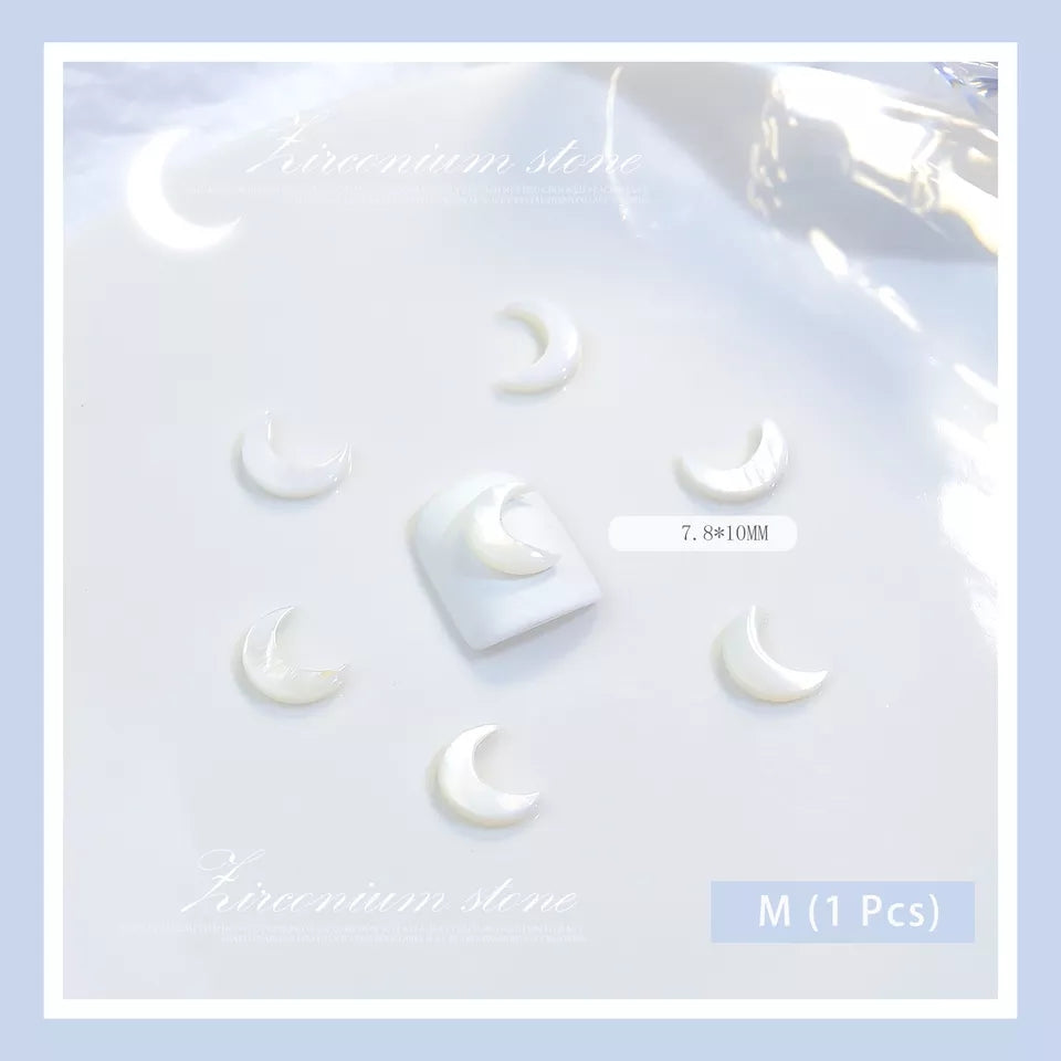 NZJ031 White Nail Art Moon Ornament Shell Curved Moon Manicure Aurora DIY Jewelry 3D Nail Art Decorations