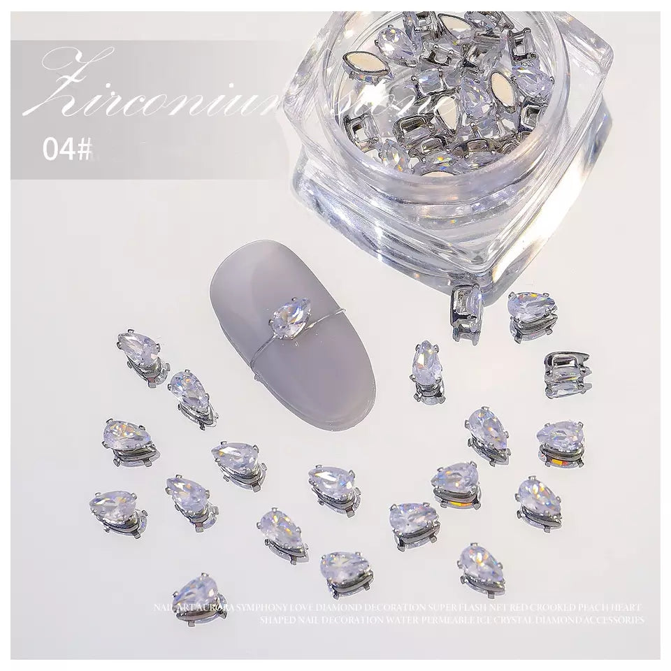 NZJ028 10pcs/box Mini Zircon Claw Nail diamond Art Decoration Gold Silver Gem Nail Jewelry Horse Eyes Water Drop Shaped Deisgn Charms