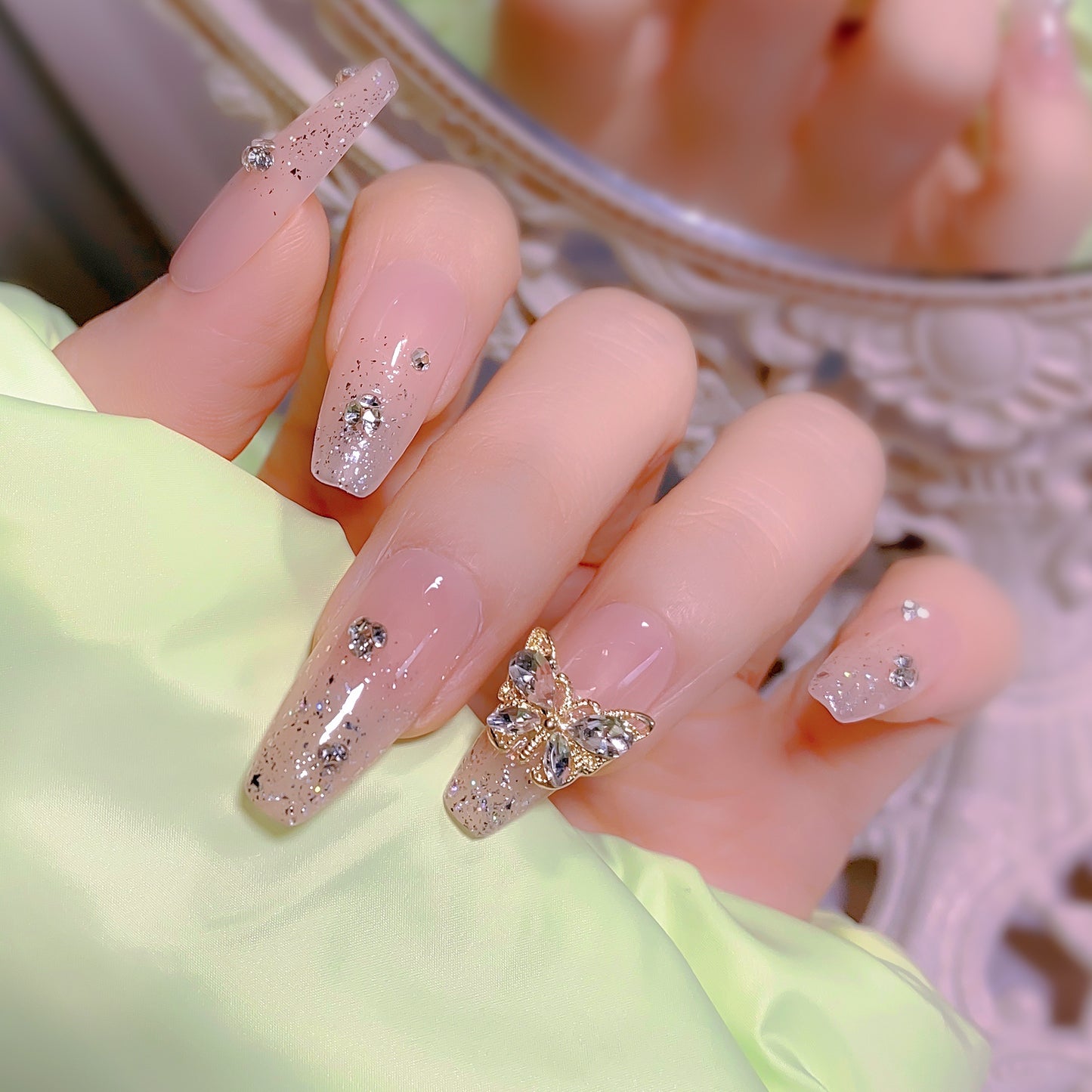 NZJ049 New luxury shiny 3D alloy crystal butterfly zircon nail accessories wholesale
