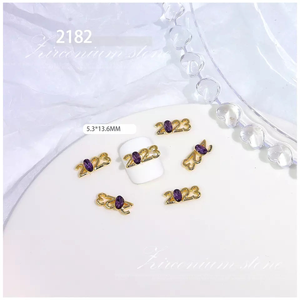 NZJ029 Nails Art Zircon Gold Metal Nails Designers Charms Luxury Flexible Press On Alloy New Year's nail accessories 2023
