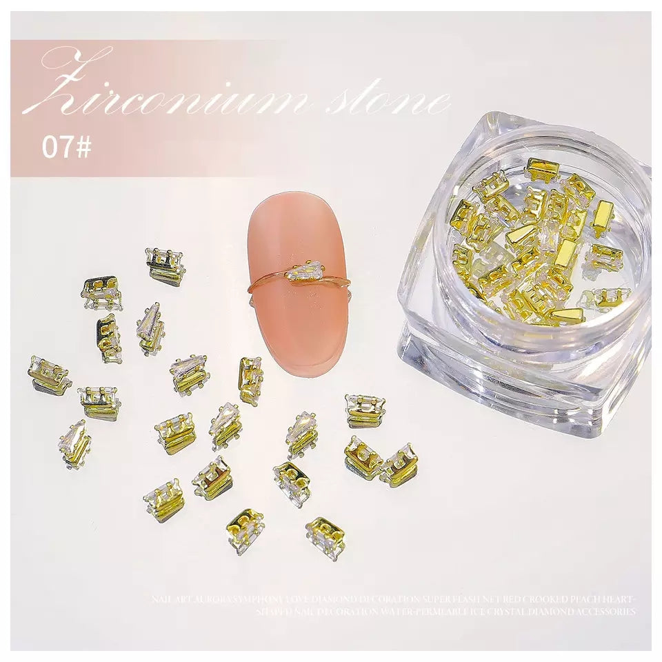NZJ028 10pcs/box Mini Zircon Claw Nail diamond Art Decoration Gold Silver Gem Nail Jewelry Horse Eyes Water Drop Shaped Deisgn Charms