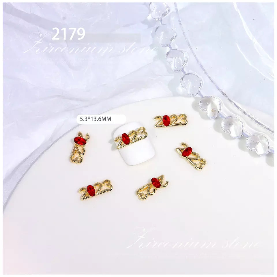 NZJ029 Nails Art Zircon Gold Metal Nails Designers Charms Luxury Flexible Press On Alloy New Year's nail accessories 2023