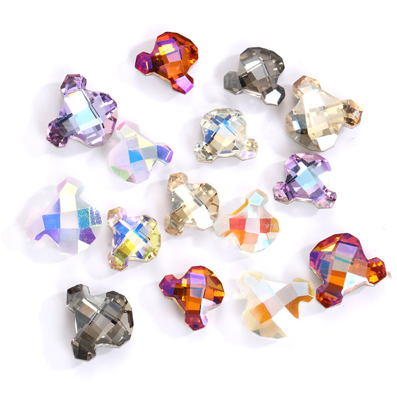 Nail Art Zircon Smart Bear Beating Preserving 3D Nail Jewelry Bear Christmas series 3D fancy shaped crystal stone pointback